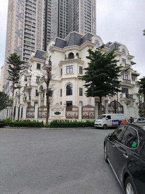 bán biệt thự lâu đài hàm nghi, nam từ liêm- dt 300m mt14m 6t chỉ dành cho giới tinh hoa 100 tỷ