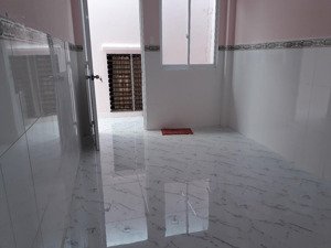 cho nữ thuê phòng hẻm 284 lê văn sỹ, p. 14, q. 3, giá 3,2 tr/tháng