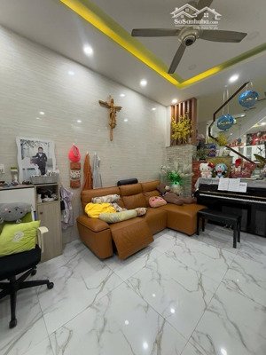 bán nhà riêng 3 tầng btct, 4pn, 3wc, giá cực chất 7,5 tỷ, 61m2 tại lạc long quân, tân bình, hcm