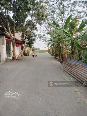 bán lô 100m2 full thổ cư, mặt tiền 5m xóm nọi, phường vĩnh phúc, phú thọ. đường trục chính thông từ