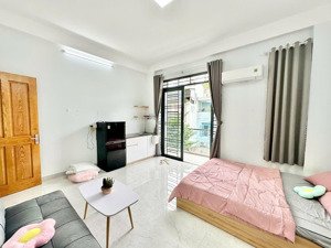 cho thuê căn hộ dịch vụ studio ban công dt_40m2 full nội thất_gần ngã tư phú nhuận_có thang máy