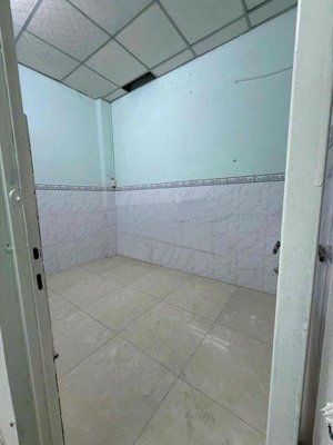 cho thuê nhà nguyên căn với diện tích 42m2 tại quận bình thạnh .