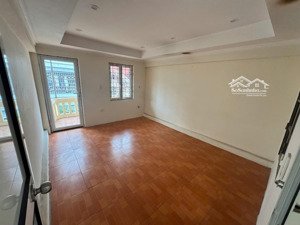 chính chủ cho thuê nhà trung yên - vũ phạm hàm - cầu giấy. diện tích: 45m2 x 5 tầng.