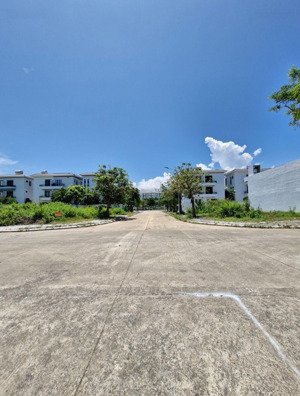 bán đất golden hills city, p.hải vân, tp đà nẵng, 2 lô liền kề. diện mỗi lô 125m2 (tổng 2 lô 250m2)