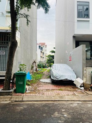 bán đất 105.4m2 tại tân phong, quận 7, tp.hcm, giá 18 tỷ vnd, hot! uy tín