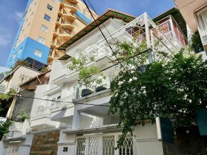 duy nhất ! bán biệt thự phố đường lam sơn, quận tân bình. dt: 9x 12m ( vuông ) giá chỉ 20,5 tỷ tl