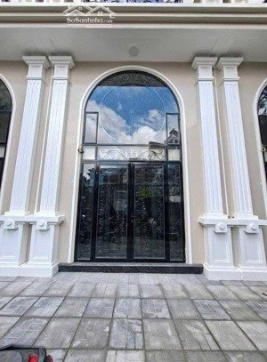 nhà 4 tầng độc lập chỉ sau mặt đường tại đông khê. hơn 40m2 giá chỉ 3,75 tỷ có tt