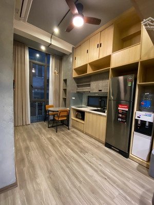 bán toà chdv quan nhân, mới, 3 thoáng, ngõ to, dòng tiền cao, nội thất xịn: 99m2, mt 7m, 18p kk