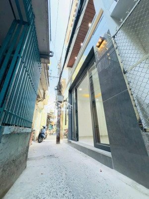 nhà đẹp hưng phú p9 quận 8 - vị trí sau căn mt. góc 2 mặt tiền thoáng