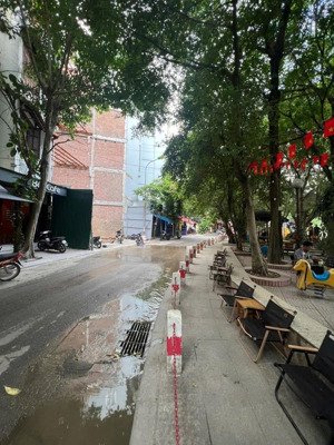 mặt hồ văn chương ôtô tránh - view hồ - 8 tầng thang máy - vỉa hè - kinh doanh - dòng tiền 60tr/th