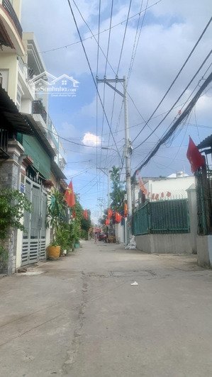 nhà bán đường số 48 hiệp bình chánh thủ đức 4pn,2wc hẻm xe hơi nhỉnh 6tỷ