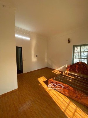 bán nhà kiêu kỵ gia lâm nhà 3 tầng đường trước nhà 7m ở cực sướng