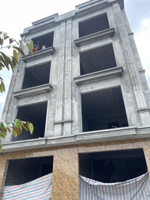 bán nhà trung tâm phụng châu, chương mỹ: 30m2x4 tầng, ô tô đỗ cửa. giá 3,65 tỷ