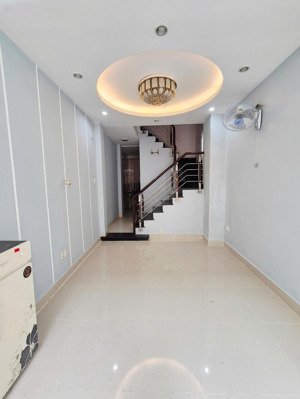 khu nguyễn bặc chỉ 7.4 tỷ tl, hxh 5m thông, nhà 5 tầng, 3.2x11m, 35m2, cạnh chợ phạm văn hai, p3