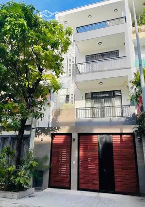 cho thuê nhà đẹp ngay sân bay - đường phan thúc duyện, phường 4, tân bay