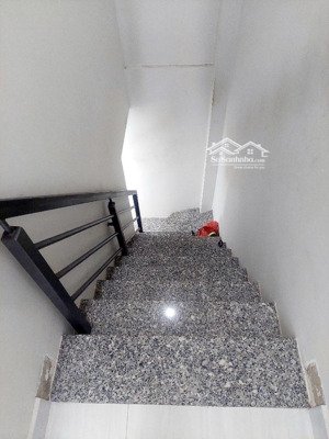 nhà sát mặt tiền dht05 - 2 lầu - 3,7x9m - chỉ 3,25 tỷ - nhà cực đẹp, vào ở ngay