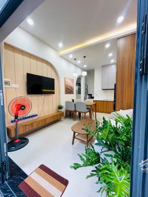 nhà đẹp - đủ nội thất. bán nhà lê văn duyệt 3 tầng, 3pn, 3wc giá 4.75 tỷ