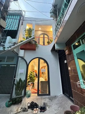 nhà đẹp - đủ nội thất. bán nhà lê quang định 3 tầng, 3pn, 3wc giá 5.98 tỷ