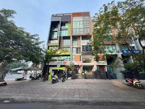 tòa nhà mặt tiền cách mạng tháng tám, q3 - dt: 7x27m - 6 tầng - hđt 200 triệu/tháng - giá 55 tỷ