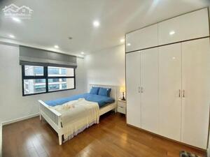 CẦN BÁN GẤP – Căn hộ 3 ngủ VIEW HỒ tại Vinhomes D’Capitale