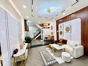 nhà đẹp - đủ nội thất. bán nhà lê văn duyệt 3 tầng, 2pn, 3wc giá 5.35 tỷ