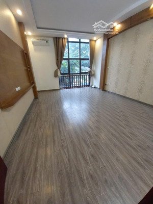 chính chủ cho thuê nhà vũ phạm hàm, trung hòa, cầu giấy. diện tích: 100m2 x 5 tầng.