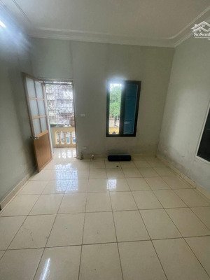 căn hộ tập thể tầng 2 - phố tôn đức thắng - 60m2 - chỉ 2.85 tỷ - 2pn 1wc