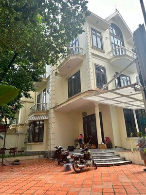 (bt pháp cổ) bán bt trung kính 246mx4t mt 12m hơn 30 tỷ oto kd yên tĩnh sổ đẹp bán nhanh cầu giấy