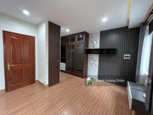 cho thuê nhà phố lakeview city giá 27 triệu full nội thất, 5pn 4wc, hướng nam, lh thất