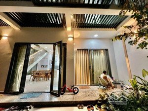 bán nhà mặt tiền tân phú, dòng tiền sẵn 240 triệu năm, 4.3x28m, 4 tầng