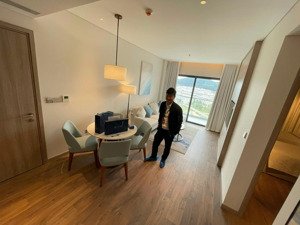 bán căn hộ 2 ngủ full nội thất - view biển trực diện tại a la carte hạ long bay giá chỉ 5 tỷ