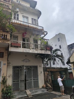 bán nhà ngõ 210 đội cấn- dt: 68m2 - mặt tiền 5.4m x 4 tầng- chào 14.6 tỷ - quận ba đình. ôtô đỗ