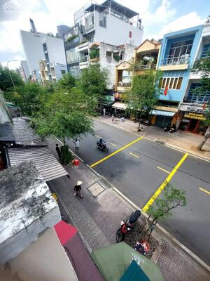 Phòng ĐẸP cho thuê số 88 đường Nguyễn Trường Tộ, P13, quận 4, (nay là P. Xóm Chiếu, HCM)