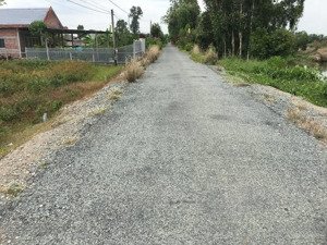 đất nền giá rẻ cho anh chị em đầu tư và mua ở, gần kcn long giang, 318 triệu/ 175m2, shr