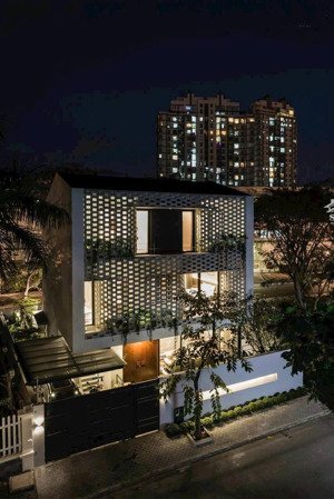 62 tỷ sở hửu ngay biệt thự ngô quang huy - quận 2 - ( 9x20 )- 4 tầng - hdt 130tr/th - bán 62 tỷ