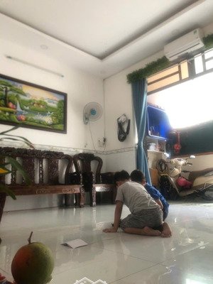 do cơ quan sang quận bình thạnh nên cần bán gấp căn nhà đẹp ngang 5m dài 14m, tổng 70m2