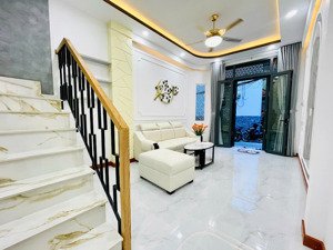 bán nhà riêng 3 tầng ngô gia tự 8 tỷ 55m2 chính chủ uy tín q10