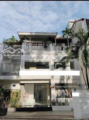 cho thuê mt sát đường hàm nghi quận 1 gần trần hưng đạo