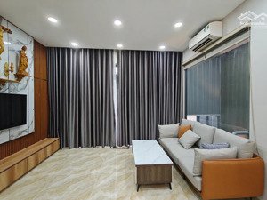 nhà đẹp - đủ nội thất. bán nhà bạch đằng, 3 tầng, 4 pn, 5 wc, giá 21 tỷ