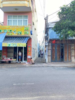 bán nhà hẻm 76 phùng hưng gần biển, vị trí đắc địa 3,25 tỷ diện tích: 73m2