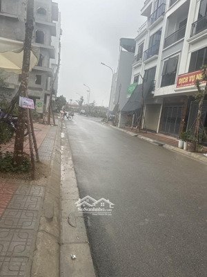 bán đất pl 80m² mt5.6m đường 15.5m trung tâm ngọc thụy gần hồng tiến