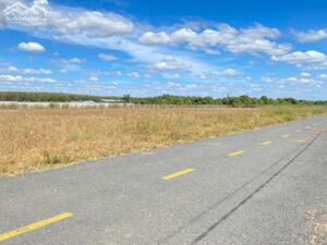 KẸT TIỀN BÁN GẤP 1024M2 ĐẤT NGAY TRUNG TÂM SÁT CHỢ, TRƯỜNG HỌC DÂN ĐÔNG MUA BÁN SẦM UẤT. GIÁ 160TR