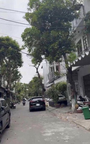 chính chủ gửi bán nhà cấp 4 mt lê văn sĩ,p hoà khánh.đà nẵng