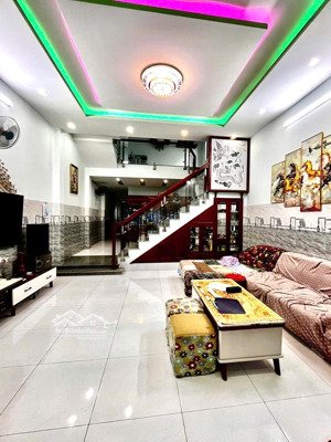 bán nhà 3 tầng đường dương trí trạch, dt 75m, ngang 5m, nhà mới thiết kế sang trọng kề biển sơn trà