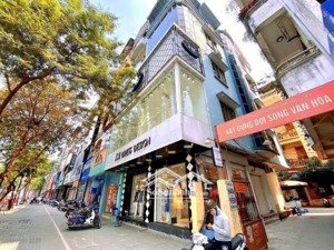 cho thuê nhà mặt phố chùa bộc, lô góc, dt 70m2x 5 tầng hàng hiếm tại đống đa