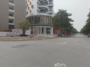 gia đình cần bán nhanh bt07, diện tích 175m2, giá chỉ 40 tỷ, khu đô thị việt hưng, long biên