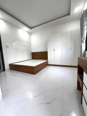 nhà sơn sửa mới cực đẹp, chủ nhà tặng lại nội thất, giá phù hợp túi tiền