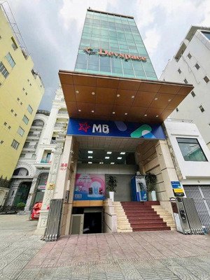 ngộp bank bán gấp tòa nhà mt đinh tiên hoàng, q.bt - 8x29m (205m2), h8tầg, hđt 380tr/th, giá 105 tỷ