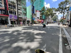 siêu mặt tiền 14m điện biên phủ, p.4, q.3; dt: 14 x 19m cn 243m2 vuông vức. giá 91 tỷ (370 tr/m2)