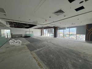 1000m2 liền sàn văn phòng. rẻ nhất bình thạnh. 200k/m2 (200 triệu)